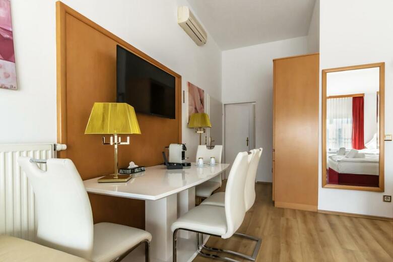 Hotel Corvinus