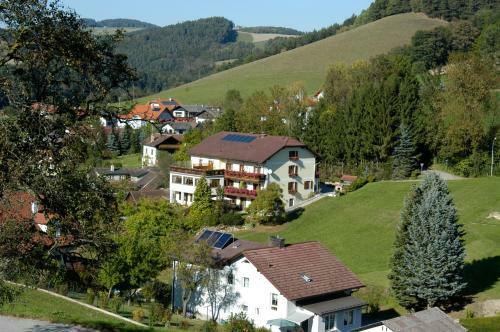 Hostal Genie�erpension Dopler - Zur Sch�nen Au