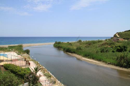 Hotel Stomio Beach