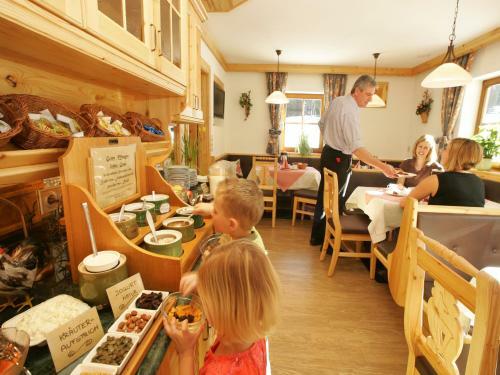 Hostal Alpengasthof Enzingerboden