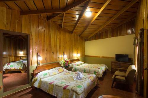 Hotel Cipreses