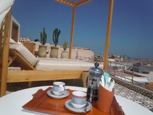 Riad Emotion