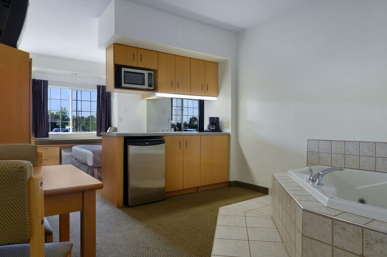 Hotel Microtel Inn & Suites By Wyndham Plattsburgh