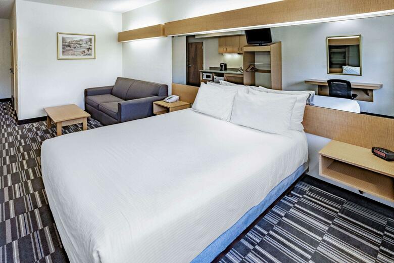 Hotel Microtel Inn & Suites By Wyndham Plattsburgh