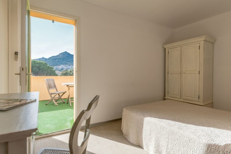 Hotel Cala Di L'oru