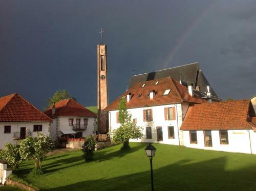 Hostal Casa Rural Roncesvalles