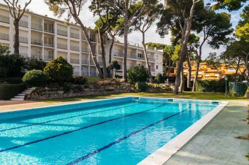 Calella De Palafrugell Apartment Sleeps 4 Pool