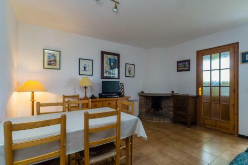 Calella De Palafrugell Apartment Sleeps 4 Pool