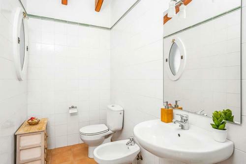 Binibequer Vell Villa Sleeps 7 Pool Air Con Wifi