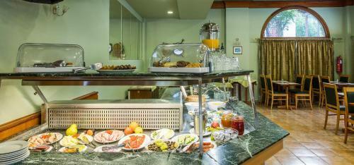 Hotel Paradise Inn