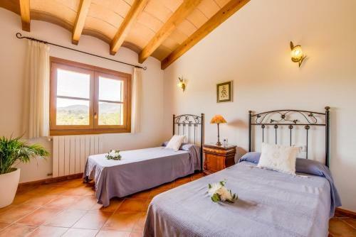 Caimari Villa Sleeps 8 Pool Air Con Wifi