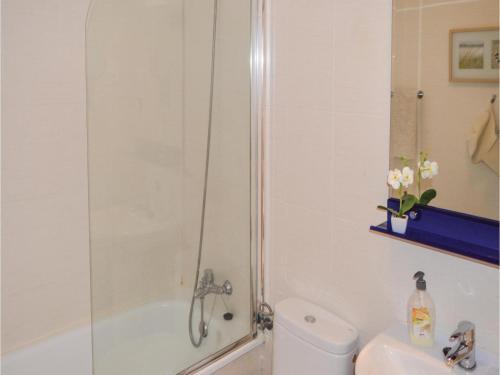 Three-bedroom Apartment In Alhama De Murcia