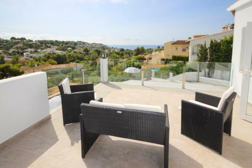 Fanadix Villa Sleeps 8 Pool Air Con Wifi