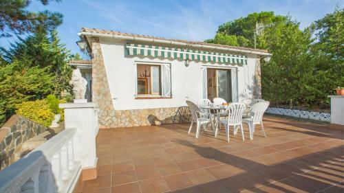 Lloret De Mar Villa Sleeps 7