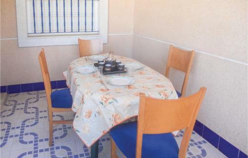 Two-bedroom Apartment In Los Alcazares