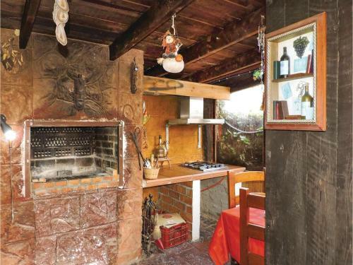 Three-bedroom Holiday Home In Miami Platja