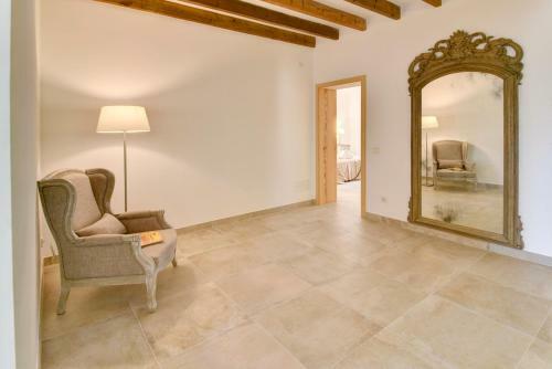 Portocolom Villa Sleeps 6 Pool Air Con Wifi