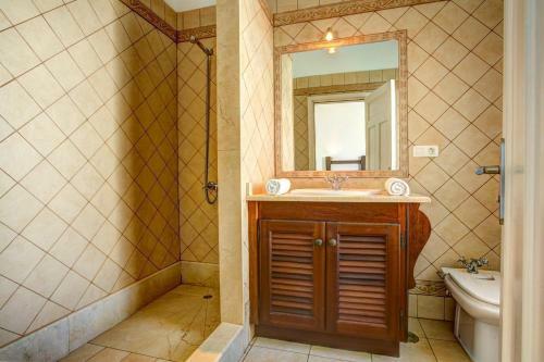 Puerto Calero Villa Sleeps 6 Pool Wifi
