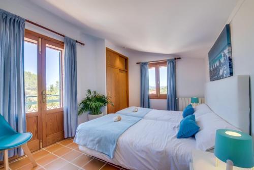 Port De Pollenca Villa Sleeps 6 Pool Air Con Wifi