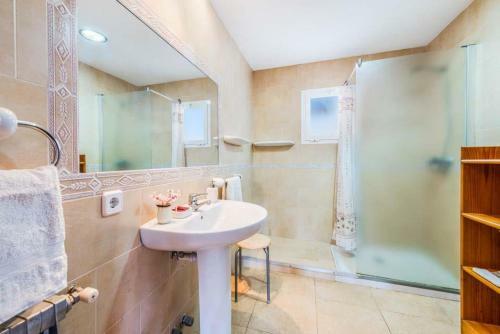 Port De Pollenca Villa Sleeps 6 Pool Air Con Wifi