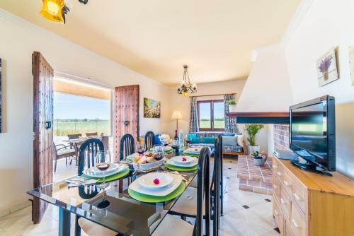 Sa Pobla Villa Sleeps 6 Pool Air Con Wifi