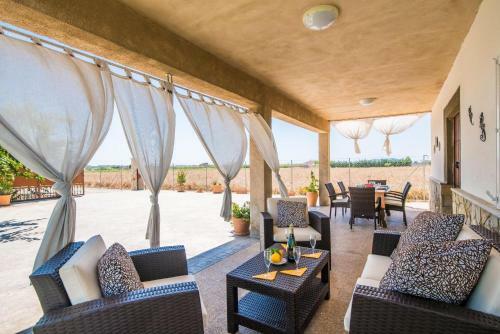 Sa Pobla Villa Sleeps 6 Pool Air Con Wifi