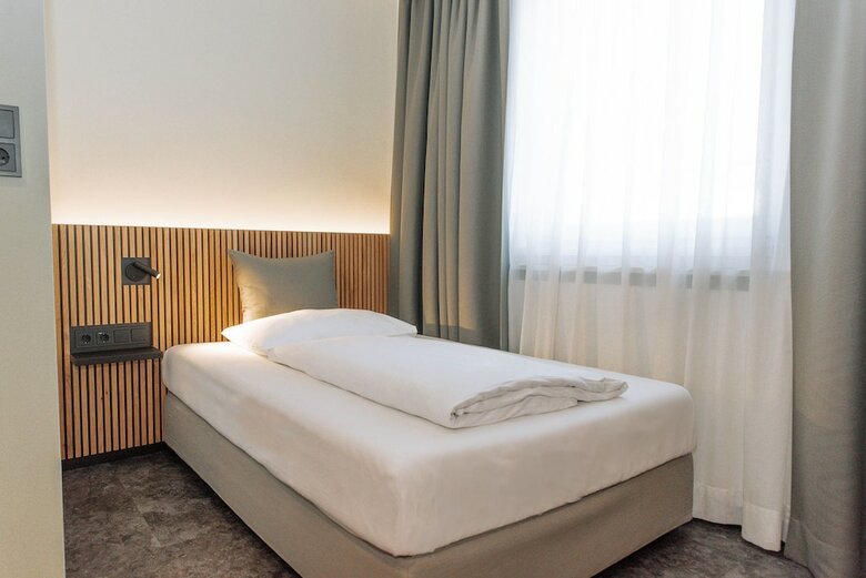 Airport Boutiquehotel Hein