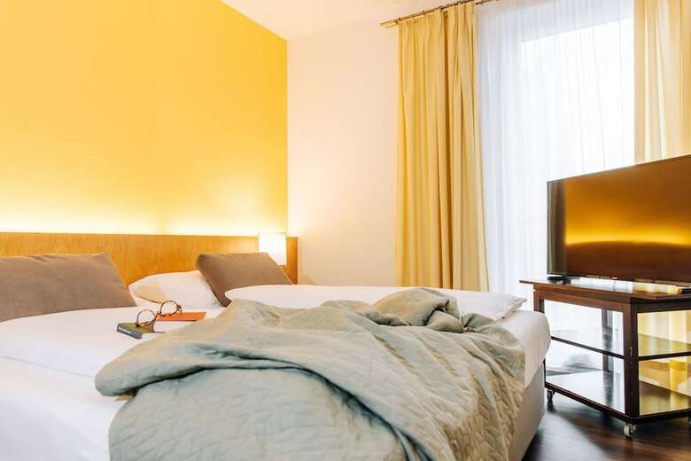 Airport Boutiquehotel Hein