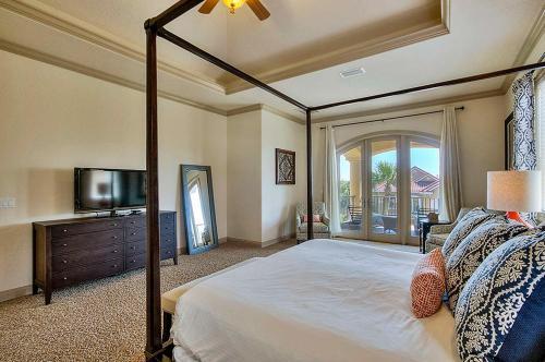 Casa De Palms Home