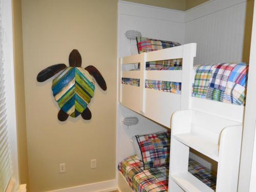 2491 Bungalo Home