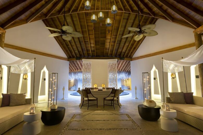 Hotel Dusit Thani Maldives