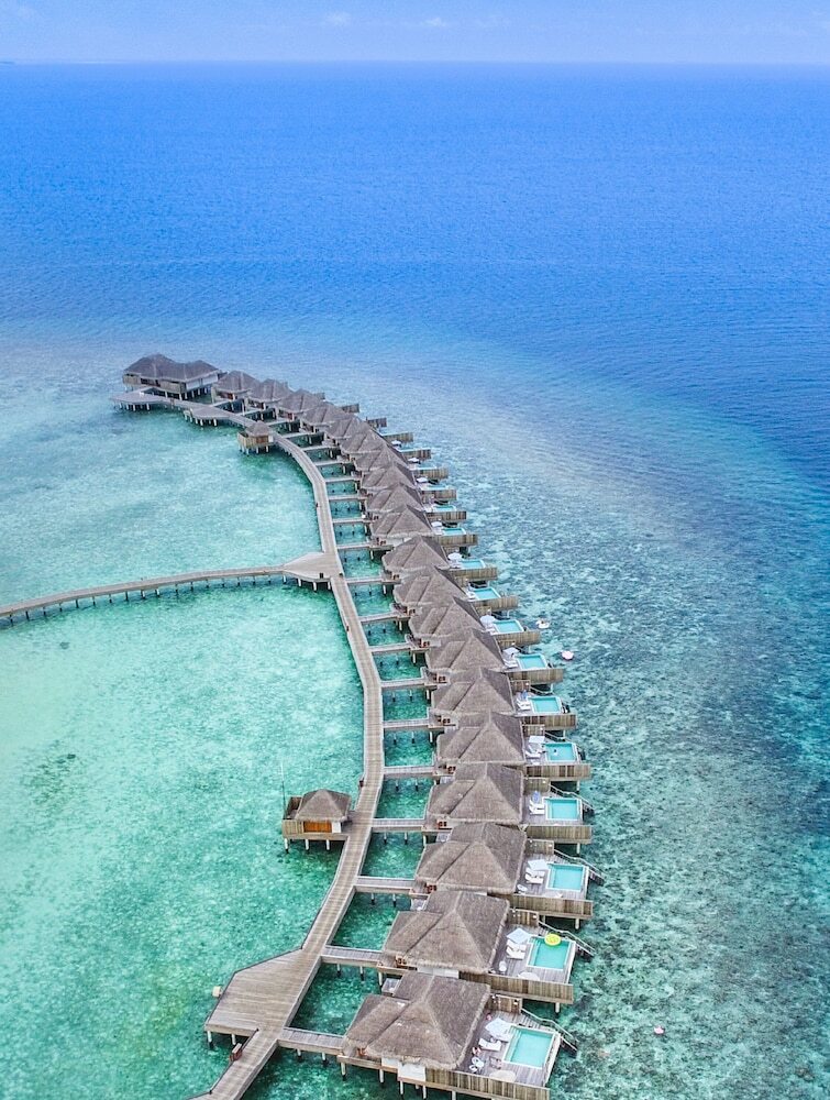 Hotel Dusit Thani Maldives