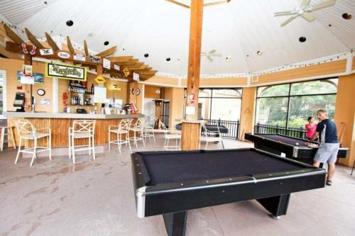Lovely 3 Bedroom 2 Bath Condo With Lake View