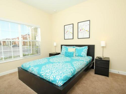 Lovely Paradise Palms 4 Bed 3 Bath Town Home