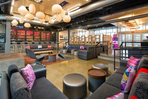Hotel Aloft Louisville East