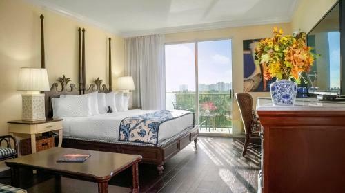 Hotel Inn At Pelican Bay