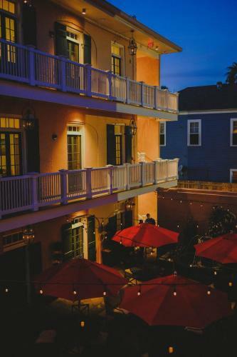 Royal Frenchmen Hotel And Bar
