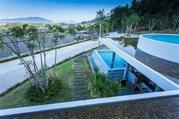 Hotel Chalong Chalet Resort & Spa