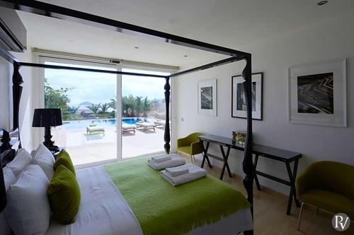 Kalkan Villa Sleeps 8 Pool Air Con Wifi