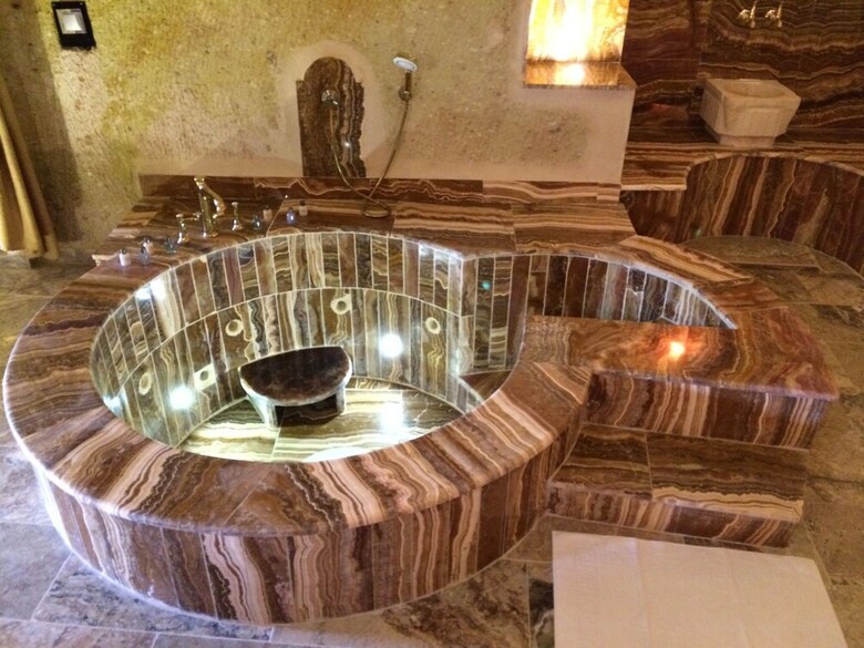 Hotel Oread Cave Suites