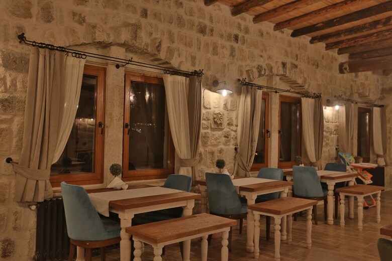 Hotel Acropolis Cave Suite