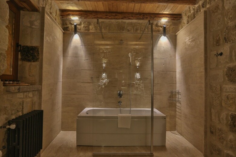 Hotel Acropolis Cave Suite