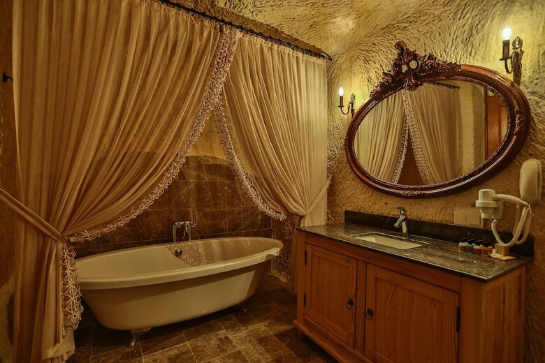 Hotel Acropolis Cave Suite