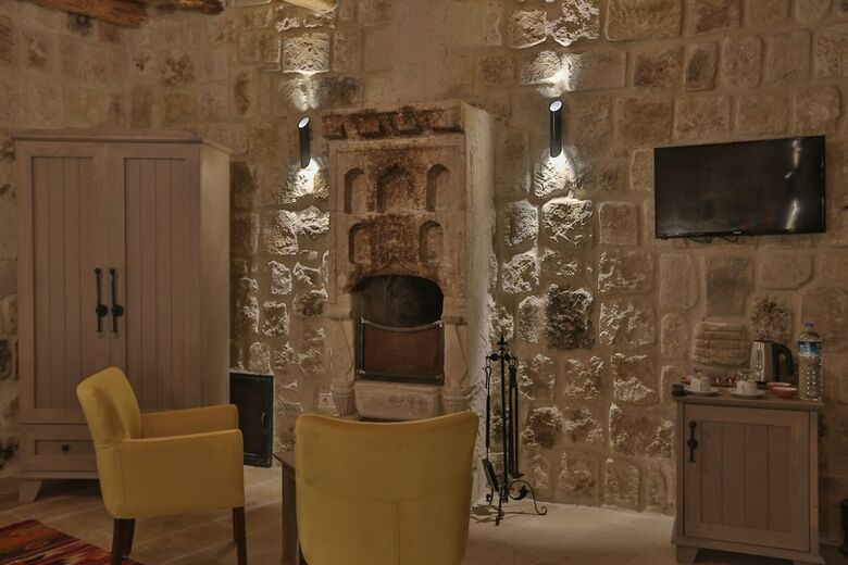 Hotel Acropolis Cave Suite