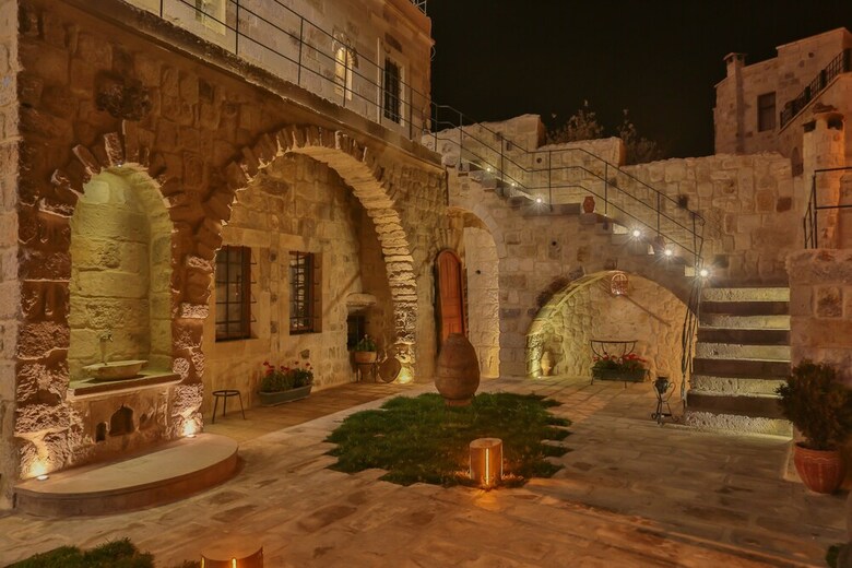 Hotel Acropolis Cave Suite