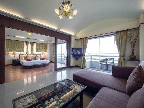 Grand Jomtien Palace Hotel