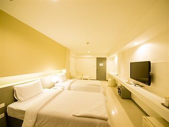 Myhotel Cmyk @ratchada