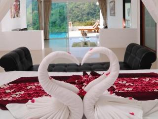 Hotel Grand Bleu Ocean View Pool Suite