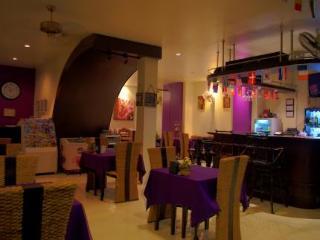 Kata Beach Center Hotel