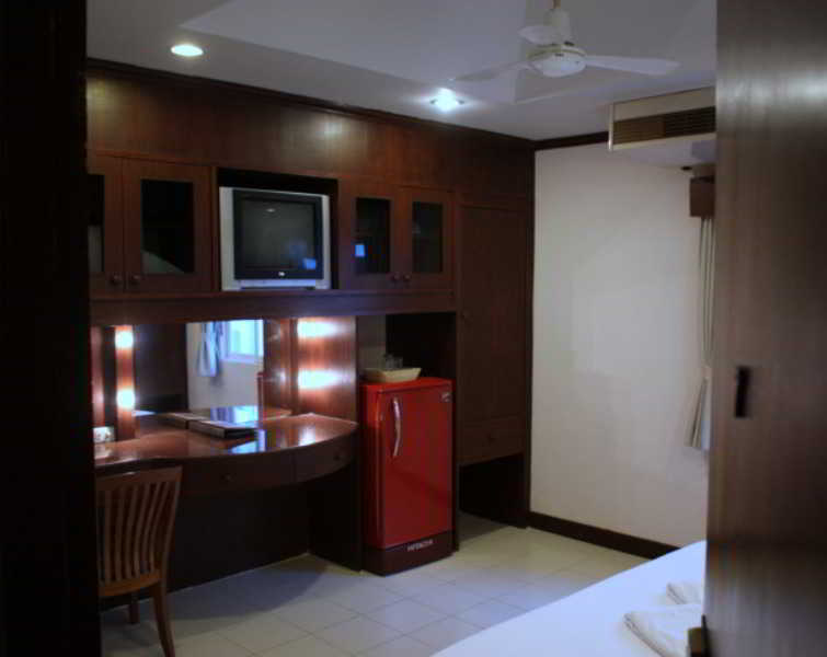 Hotel Karon Cafe Inn